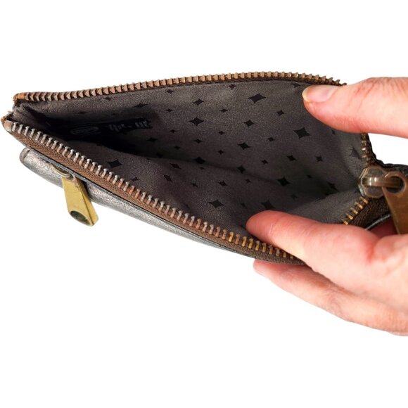 FOSSIL Gunmetal Explorer Flap Clutch Wallet Leather Bi Fold Zip Snap Cards Bills - Picture 6 of 7